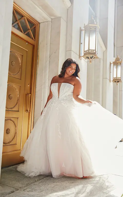 Plus size wedding dress
