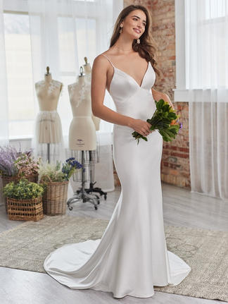 Rebecca-Ingram-Murphy-Wedding-Dress-22RZ593A01-Alt050-IV.jpeg