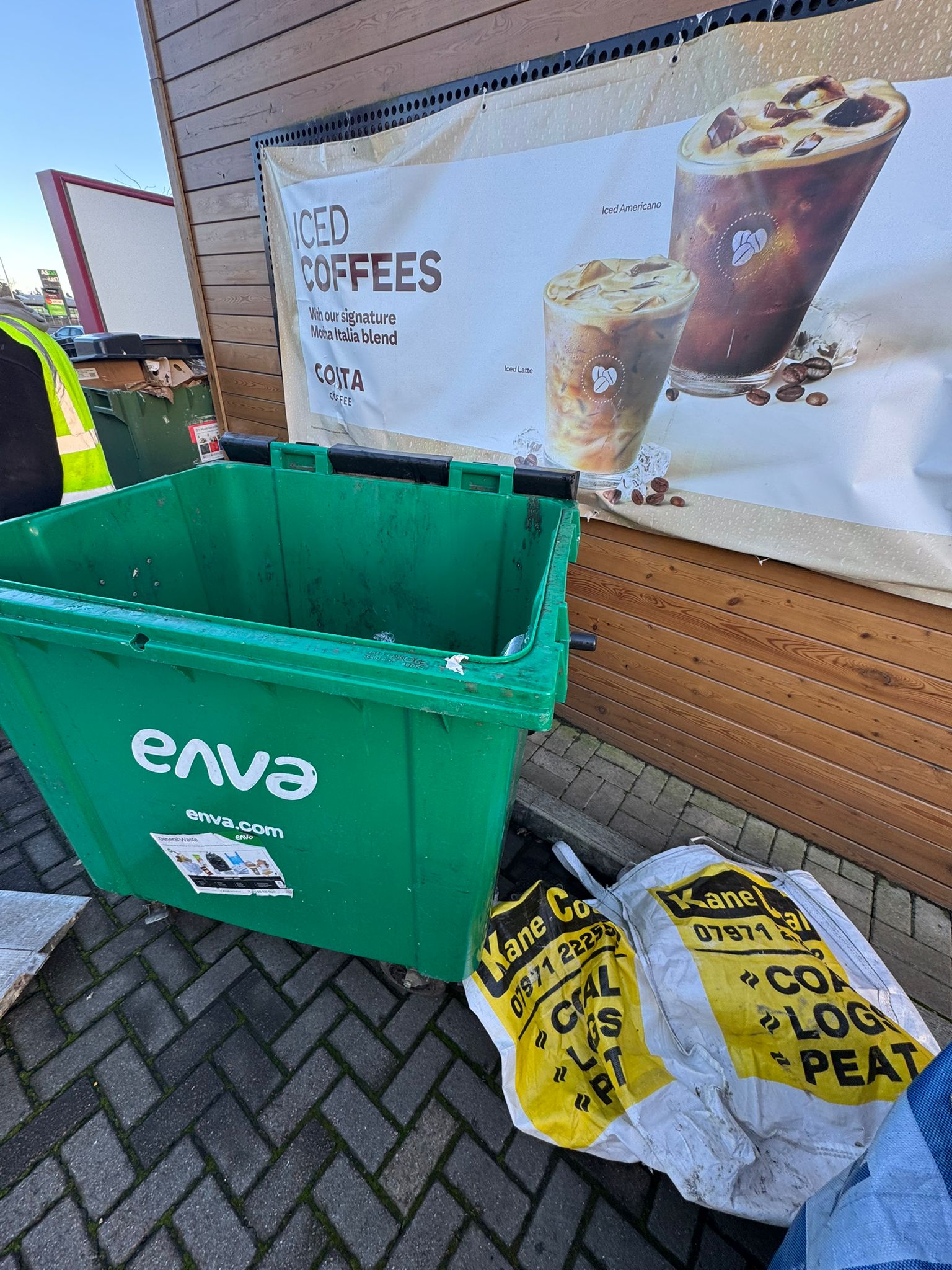 WhatsApp Image 2025-10-27 at 21.26.15_9d0d5a13.jpg