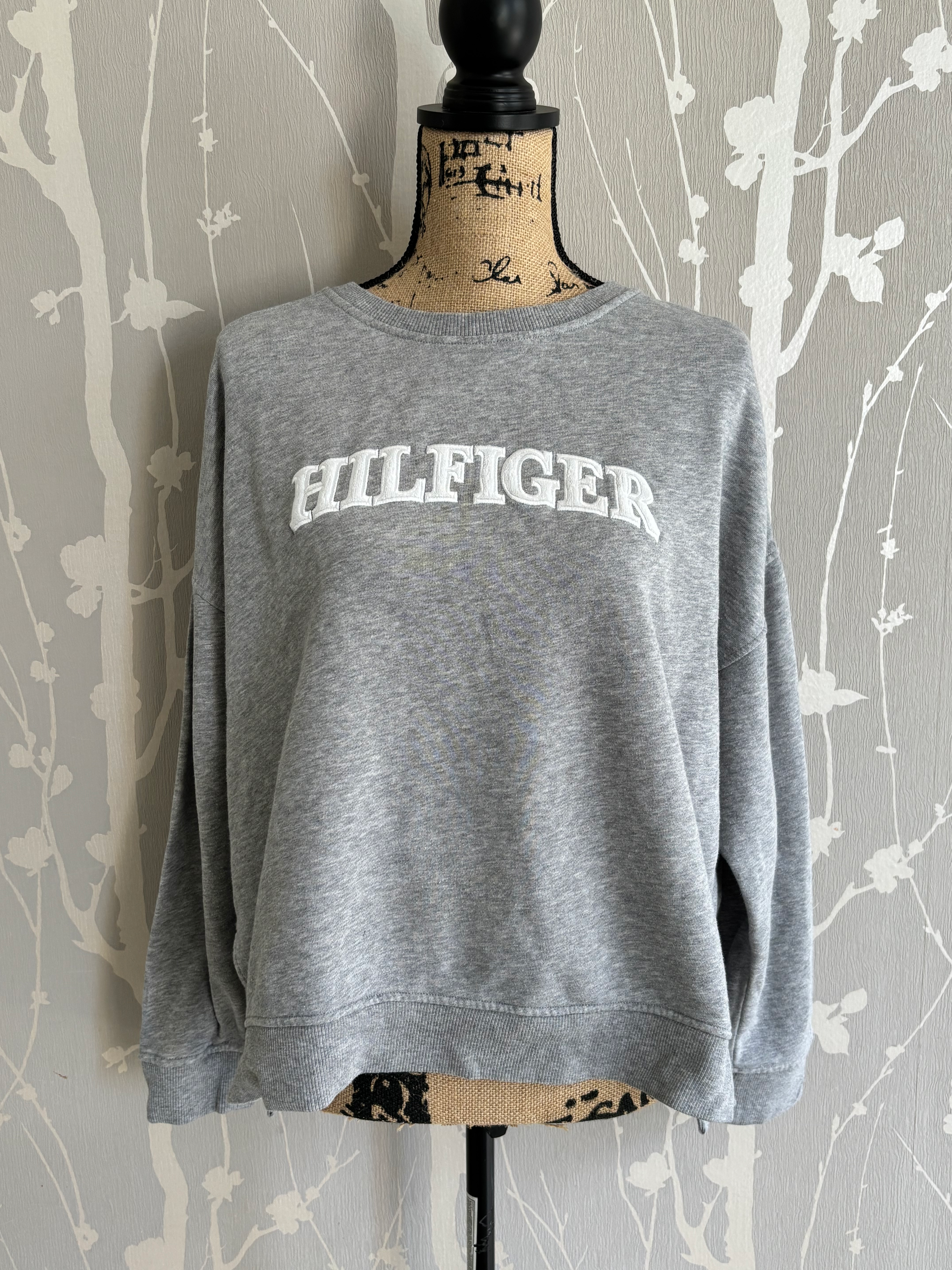Sweat Tommy Hilfiger Gris – Taille M