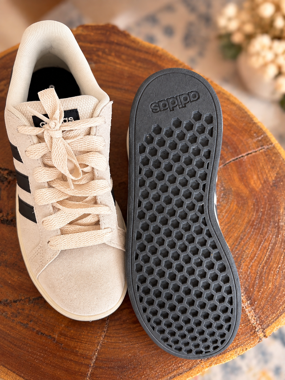 Miniatura: Baskets Adidas blanches & noires – Taille 36