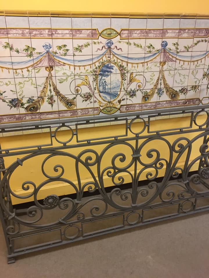 71764767_1150934215105817_91878287042842