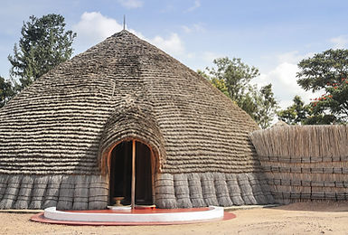 Visit-Rwanda-Kings-Palace-Nyanza-Front-1920x1280.jpg