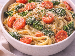 Creamy Spinach Tomato Pasta