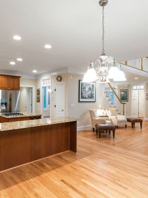 Kuchnia w Odcieniach Beżu: Naturalność i Spokój Przestrzeni