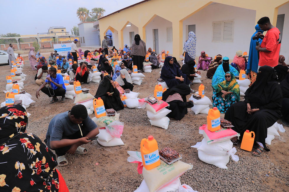 Photo of some of the recipients of Life for Relief and Development (LIFE) USA food baskets in Djibouti