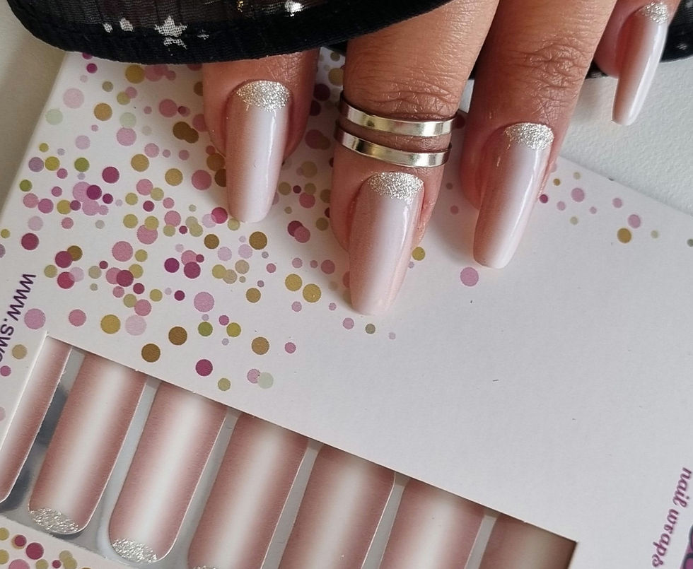 Miniaturbild: Shades of Elegance