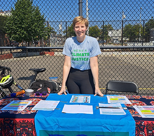 Linnea_tabling at park.jpg