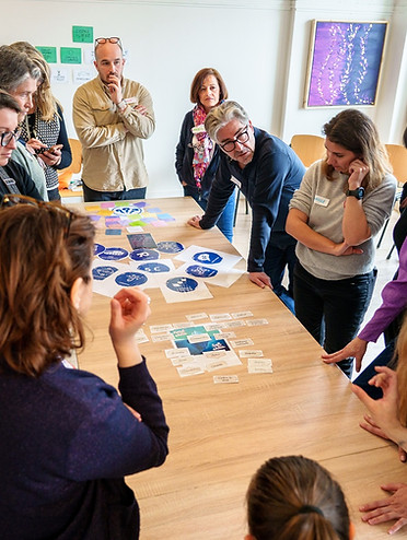 photo-team-rh-seminaire-formation-entreprise-coaching-lucy-valls-www.kinitro.fr.jpg
