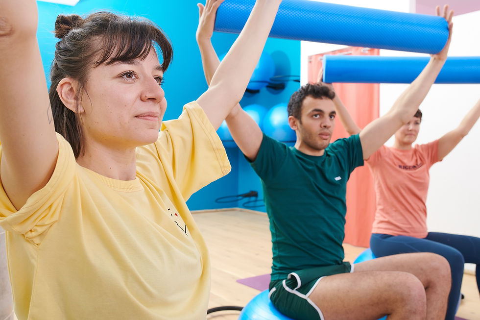 Foam Roller et Pilates : pourquoi utiliser le rouleau pour renforcer et relâcher le corps