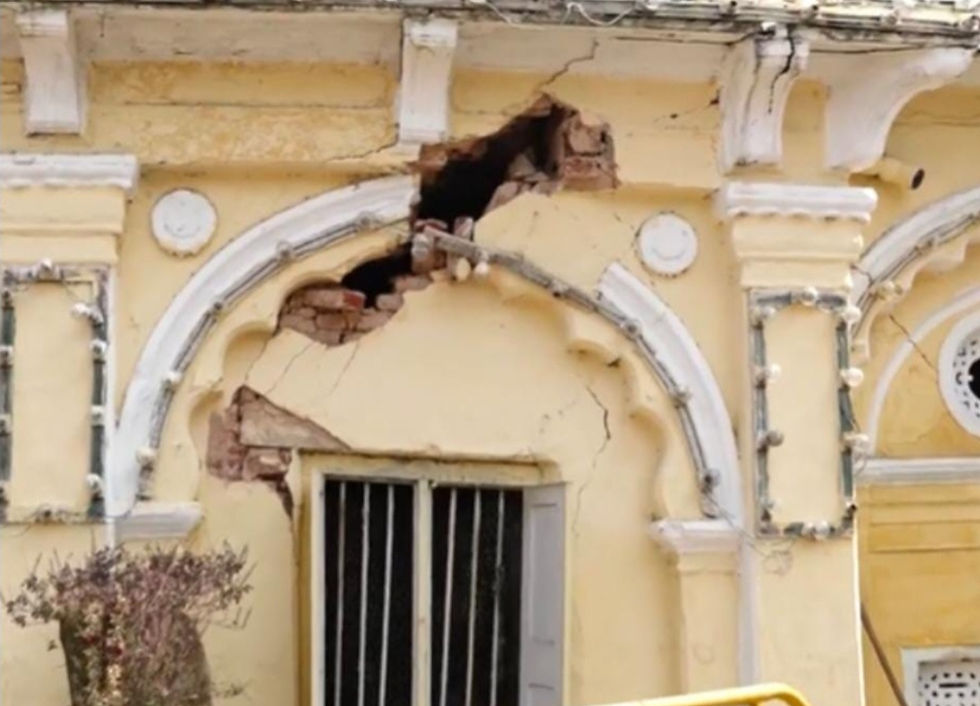 ಮೈಸೂರು ಅರಮನೆ ವರಾಹ ಗೇಟ್ ಬಳಿ ಮುಖ್ಯದ್ವಾರದ ಚಾವಣಿ ಕುಸಿತ: ಭಾರೀ ಅನಾಹುತದಿಂದ ಪಾರಾದ ಸಾರ್ವಜನಿಕರು