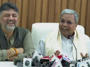 ನಾಯಕತ್ವ ಗೊಂದಲಕ್ಕೆ ತೆರೆ: ಸಿಎಂ-ಡಿಸಿಎಂ ಜಂಟಿ ಸುದ್ದಿಗೋಷ್ಠಿ, ಒಗ್ಗಟ್ಟಿನ ಸಂದೇಶ ರವಾನೆ