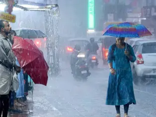 ಮಲೆನಾಡು-ಕರಾವಳಿಯಲ್ಲಿ ಮುಂದುವರಿದ ವರುಣನ ಆರ್ಭಟ: ಶಾಲಾ-ಕಾಲೇಜುಗಳಿಗೆ ರಜೆ ಘೋಷಣೆ!