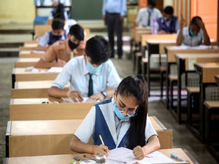 SSLC ಹಿಂದಿ ವಿಷಯಕ್ಕೆ ಅಂಕ ಕಡ್ಡಾಯ: ಗ್ರೇಡ್ ವ್ಯವಸ್ಥೆಗೆ ಹೈಕೋರ್ಟ್ ತಡೆ