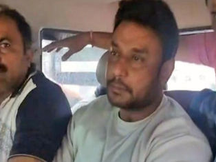 ಪರಪ್ಪನ ಅಗ್ರಹಾರ ಜೈಲಿನಲ್ಲಿ ನಟ ದರ್ಶನ್ ನಿಂದ ಸಹ ಕೈದಿಗಳಿಗೆ ಕಿರುಕುಳ ಆರೋಪ