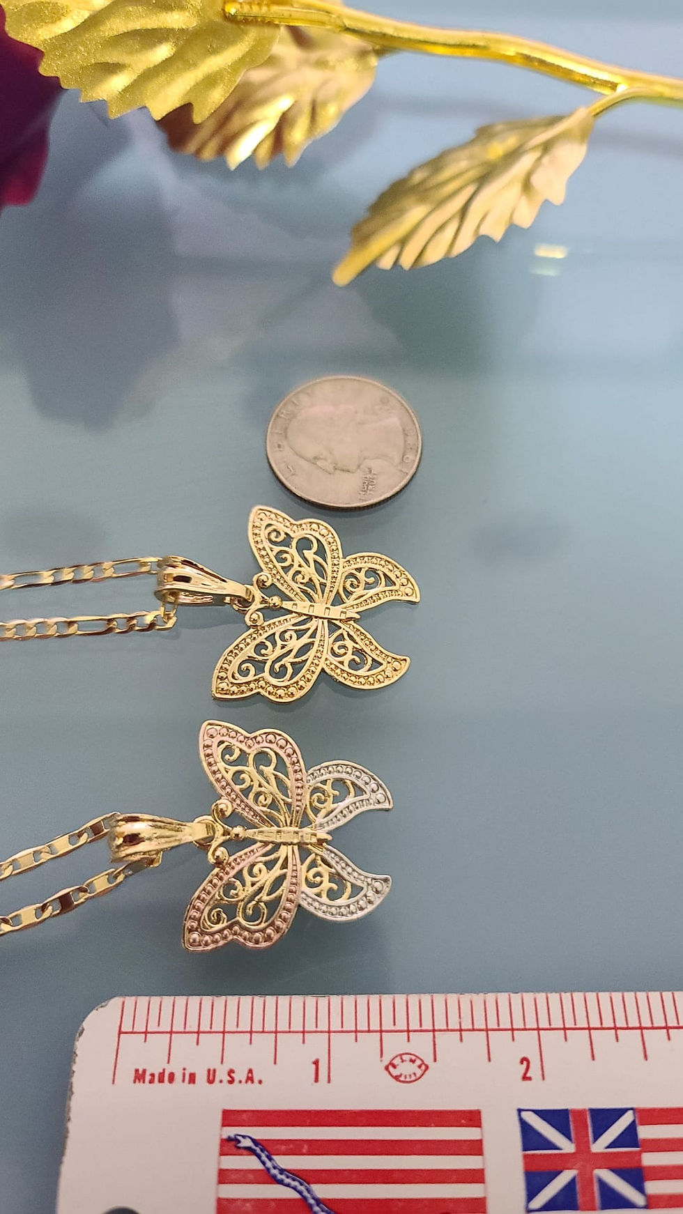 Miniatura: 14k Gold Plated Butterfly Necklace Necklace  - Cadena en Oro Laminado