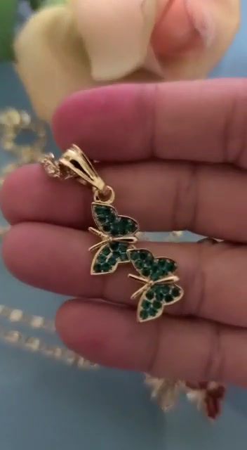 Miniatura: 14k Gold Plated Butterfly Necklace - Cadena en oro Laminado