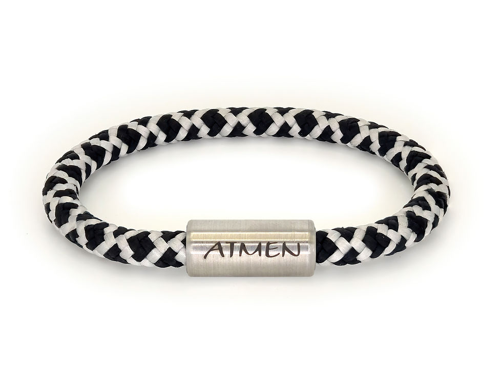 "Tumby" schwarz weiß "Atmen"