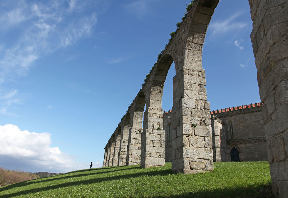 Aqueduto e Mosteiro Sta. Clara