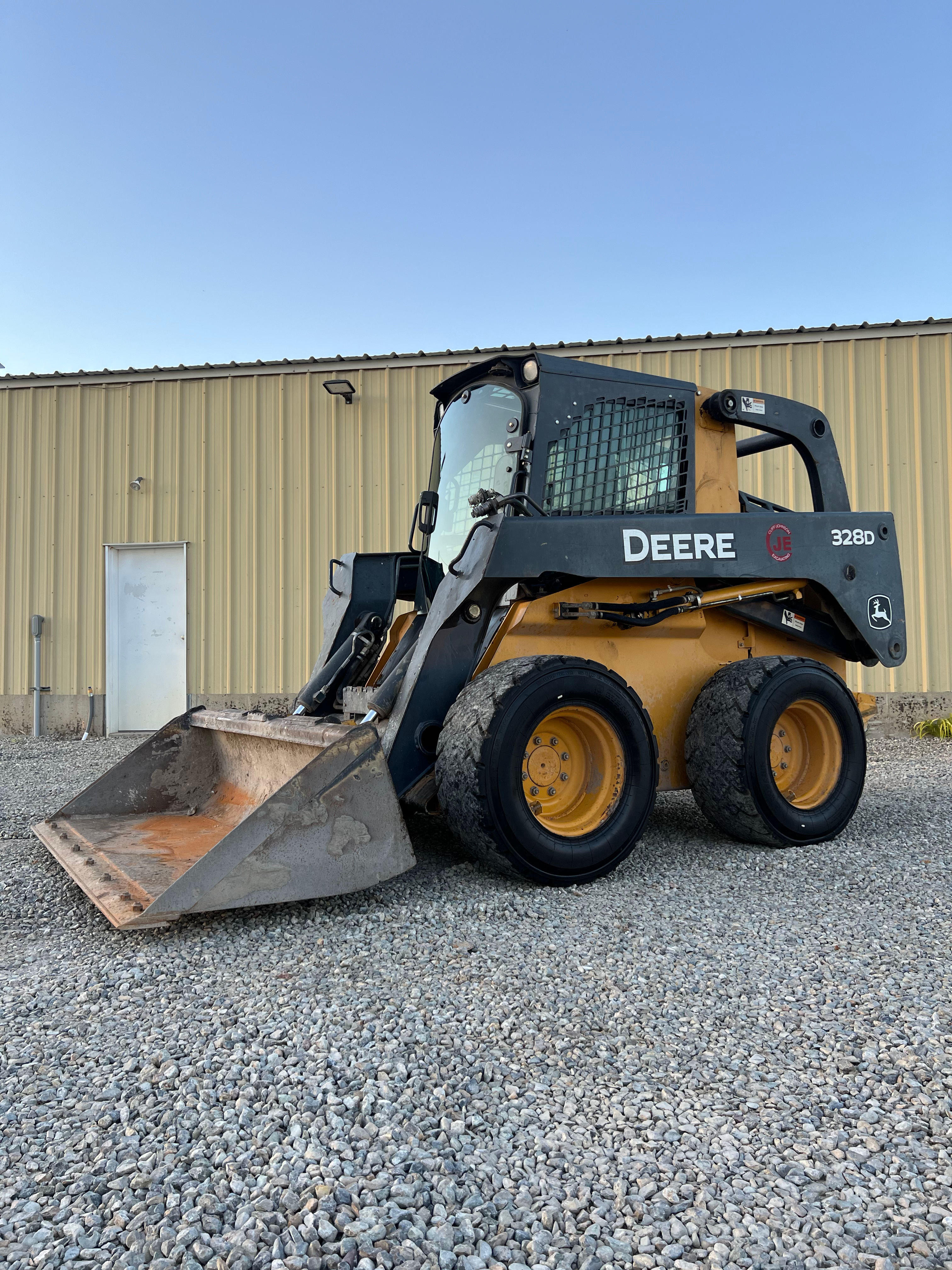 2012 John Deere 328d skidsteer 3800 hours