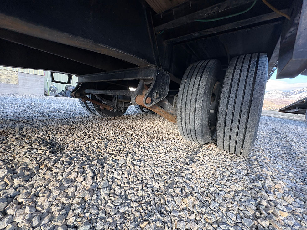 Thumbnail: 2022 diamond c FMAX 212 40ft 