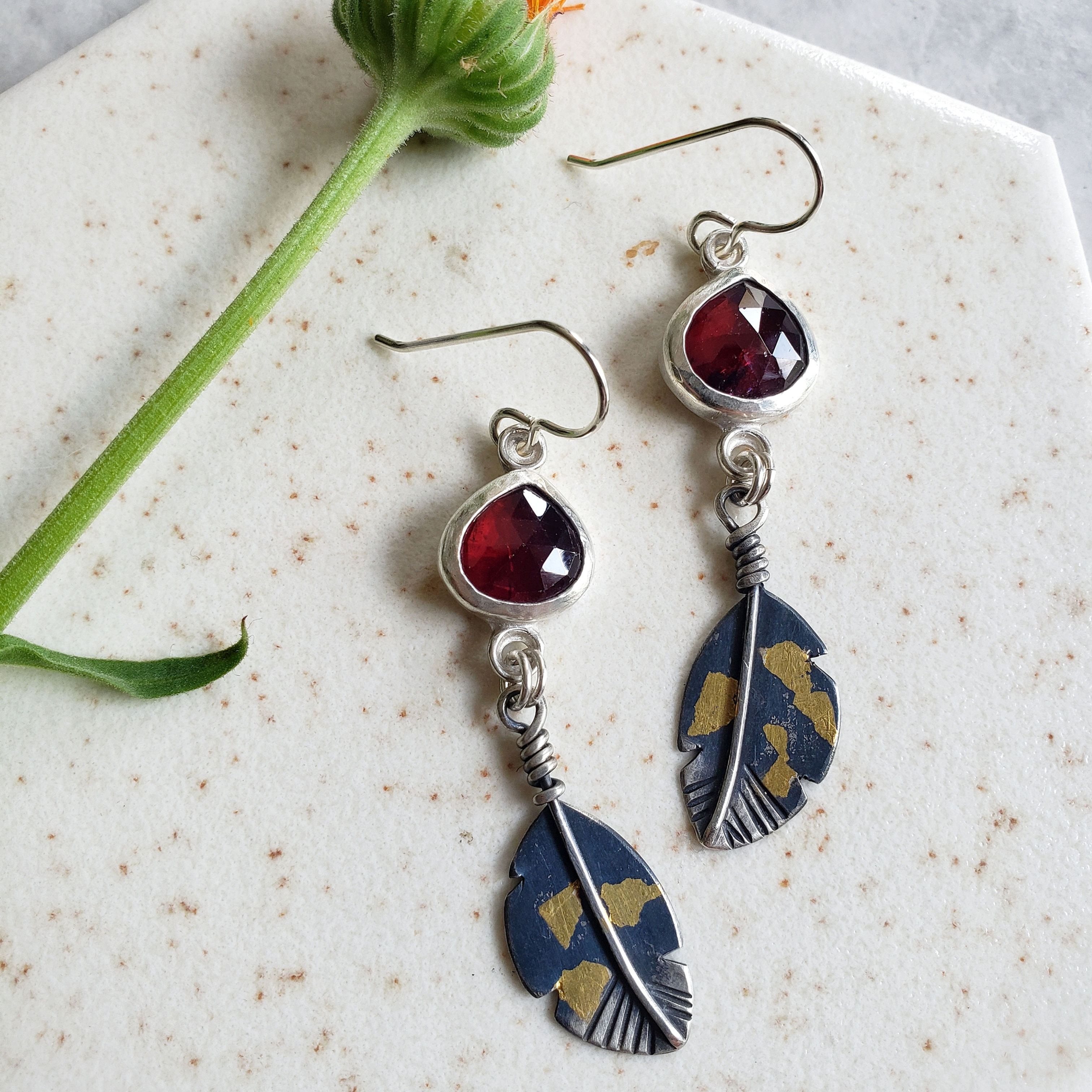 feather gems, ss/24k: garnet