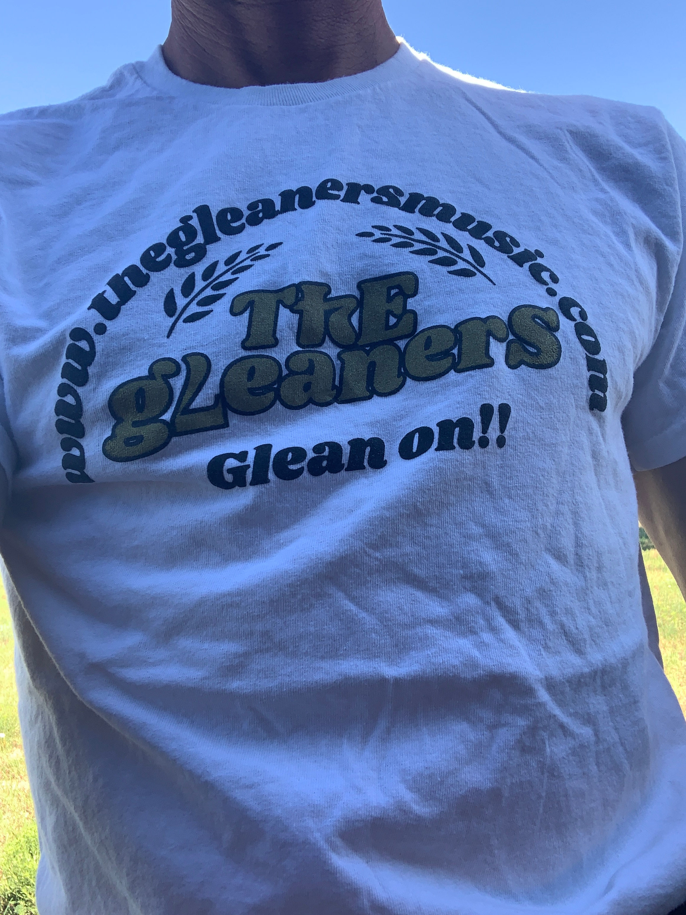 The gleanerS white "Glean on!" T-shirt