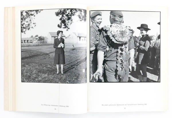 Nichts wird uns trennen : Südafrikanische Fotografen und Dichter is a photo book by various photographers on South Africa apartheid published by Bentelli Werd Werlag, Bern, Switzerland,1983