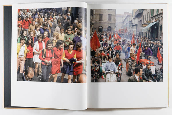 Nous is a photo book by photographer Mario Carnicelli on Italy published by Contrejour, Biarritz, France,2023