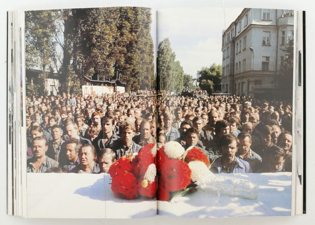Lech Wałęsa, czyli polskie lato is a photo book by photographers Wojciech Łaski, Bernard Hericourt on life of Wales published by Editions CANA,Paris- Editions Dominique LE CORRE, Bagnolet, France,1981