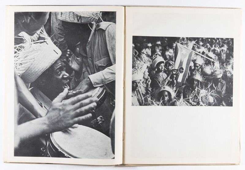 A la plaza con Fidel is a photo book by photographer Mario Garcia Joya - Mayito on Cuba revolution published by Istituto del libro, La Habana, Cuba,1970