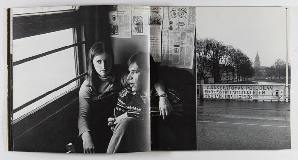 Taiteilijoiden rauhanjuna is a photo book by photographer Pertti Hietanen on Finland antinuclear protest published by Taiteilijoiden rauhanjunatoimikunta, Helsinki, Finland,1982