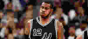 LaMarcus_Aldridge_San_Antonio_Spurs_NBA_Around_the_Game