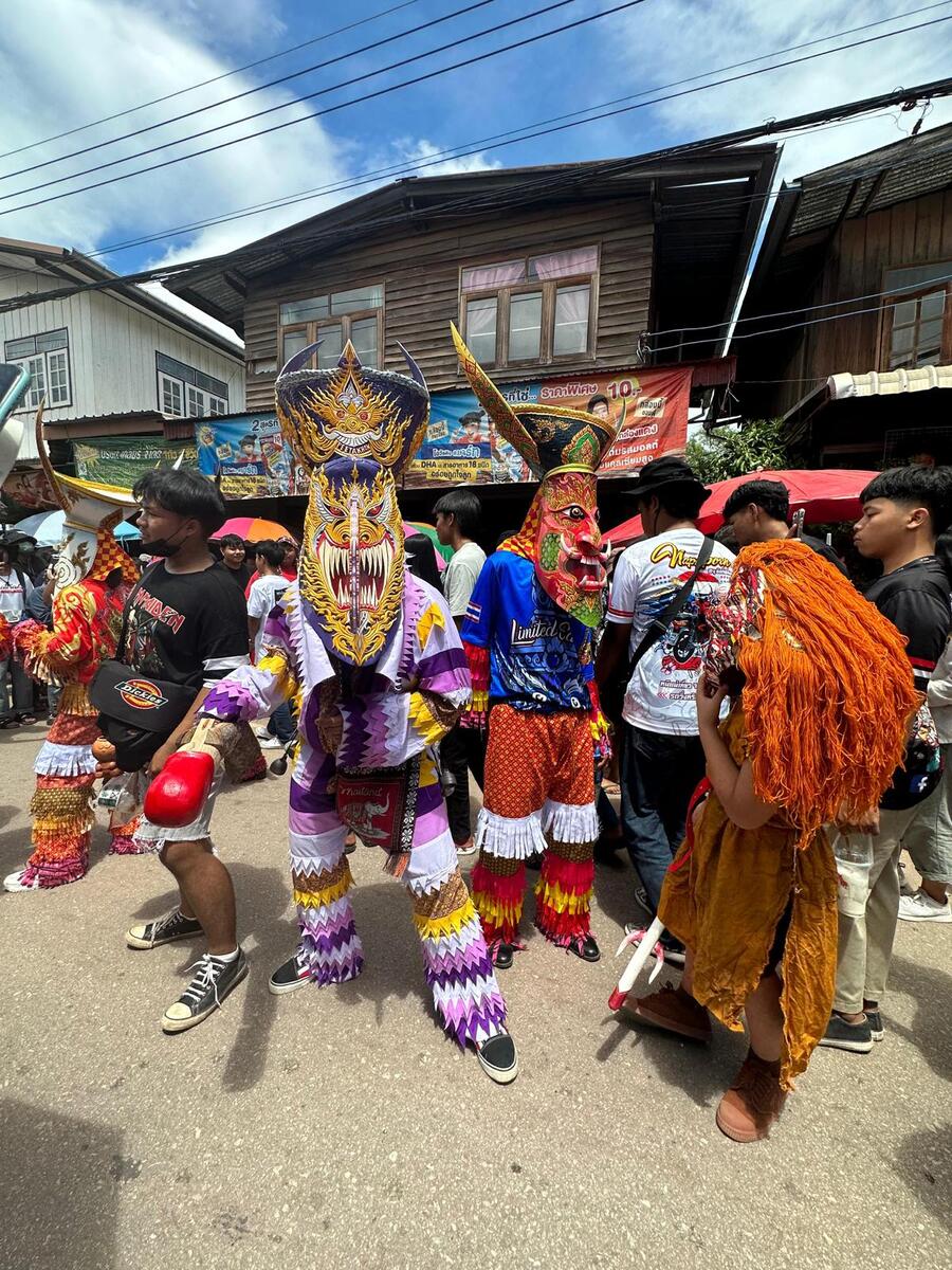 Festival de Phi Ta Khon à Loei en Isan