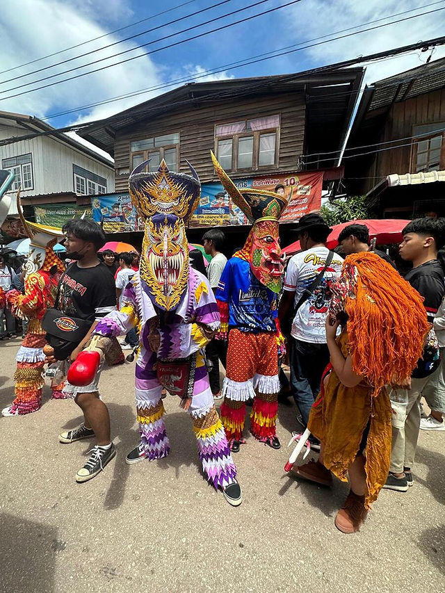 Festival de Phi Ta Khon à Loei en Isan