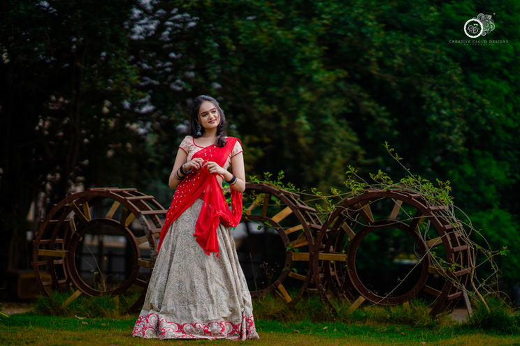 Sri Satya #realreelstudios 👗 #collaborationshoot #creativeclouddesigns