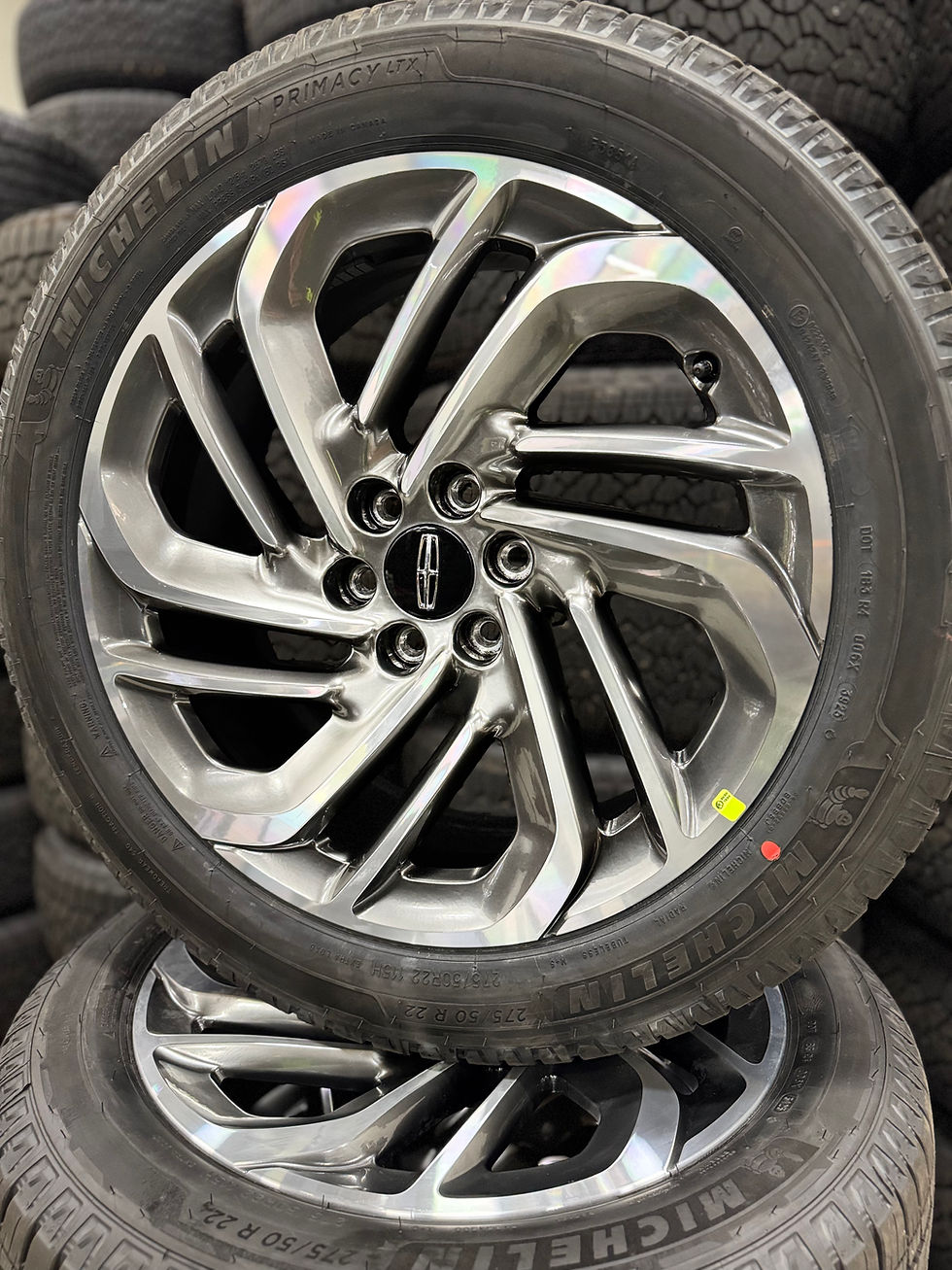 Thumbnail: Lincoln Navigator 22” Polished Aluminum Wheels & Tires