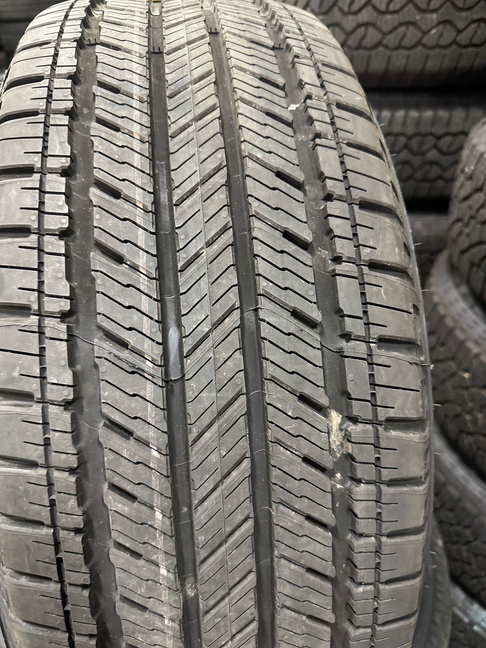 Thumbnail: Expedition / F-150 22” Carbonized Gray 22" Wheels & Tires