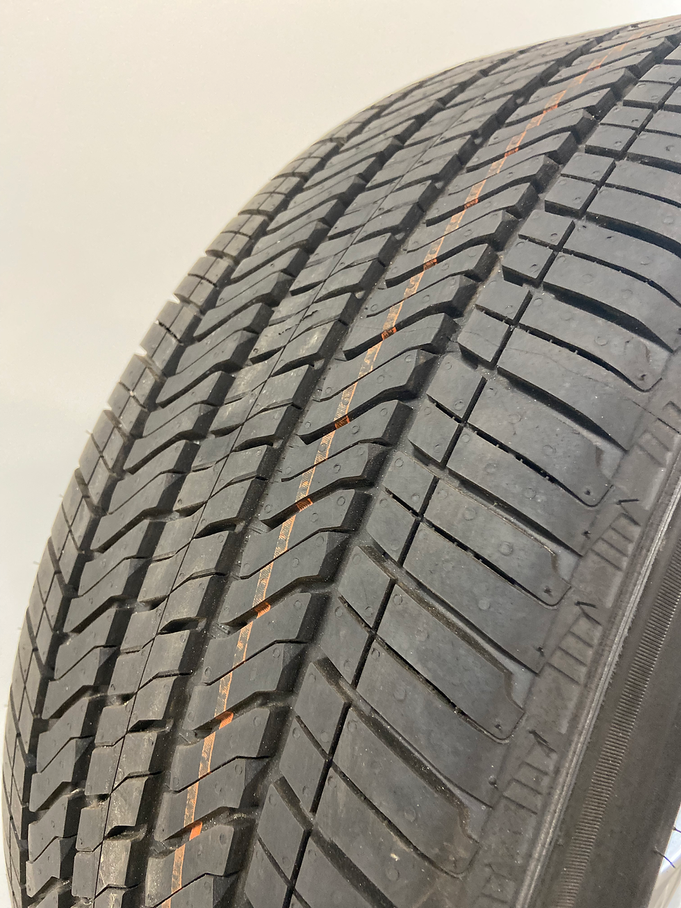 Thumbnail: 2022 Cadillac Escalade 22" Wheels w/ Bridgestone Alenza Tires