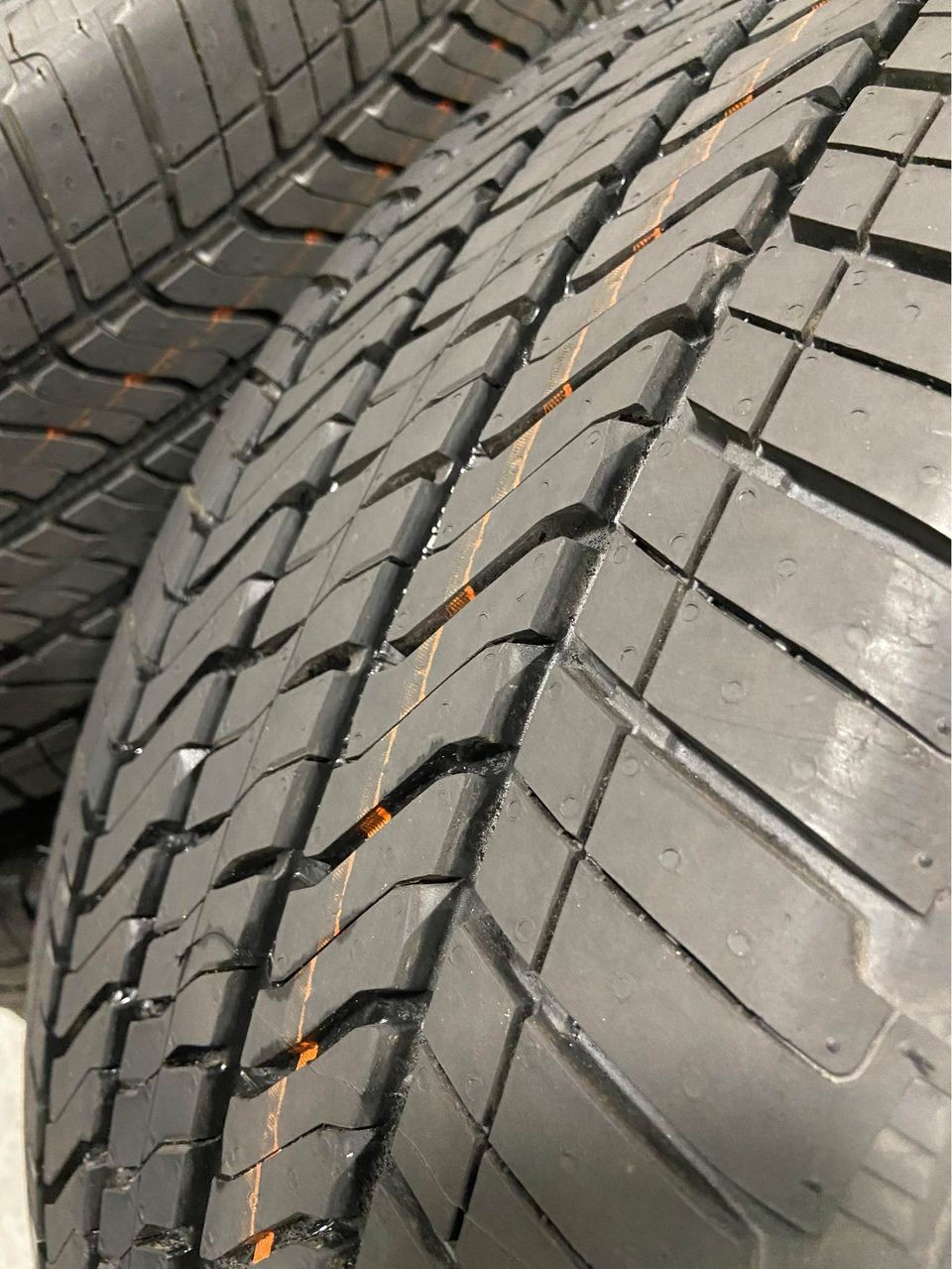 Thumbnail: 2022 High Polished 22" Wheels with Bridgestone Alenza Tires