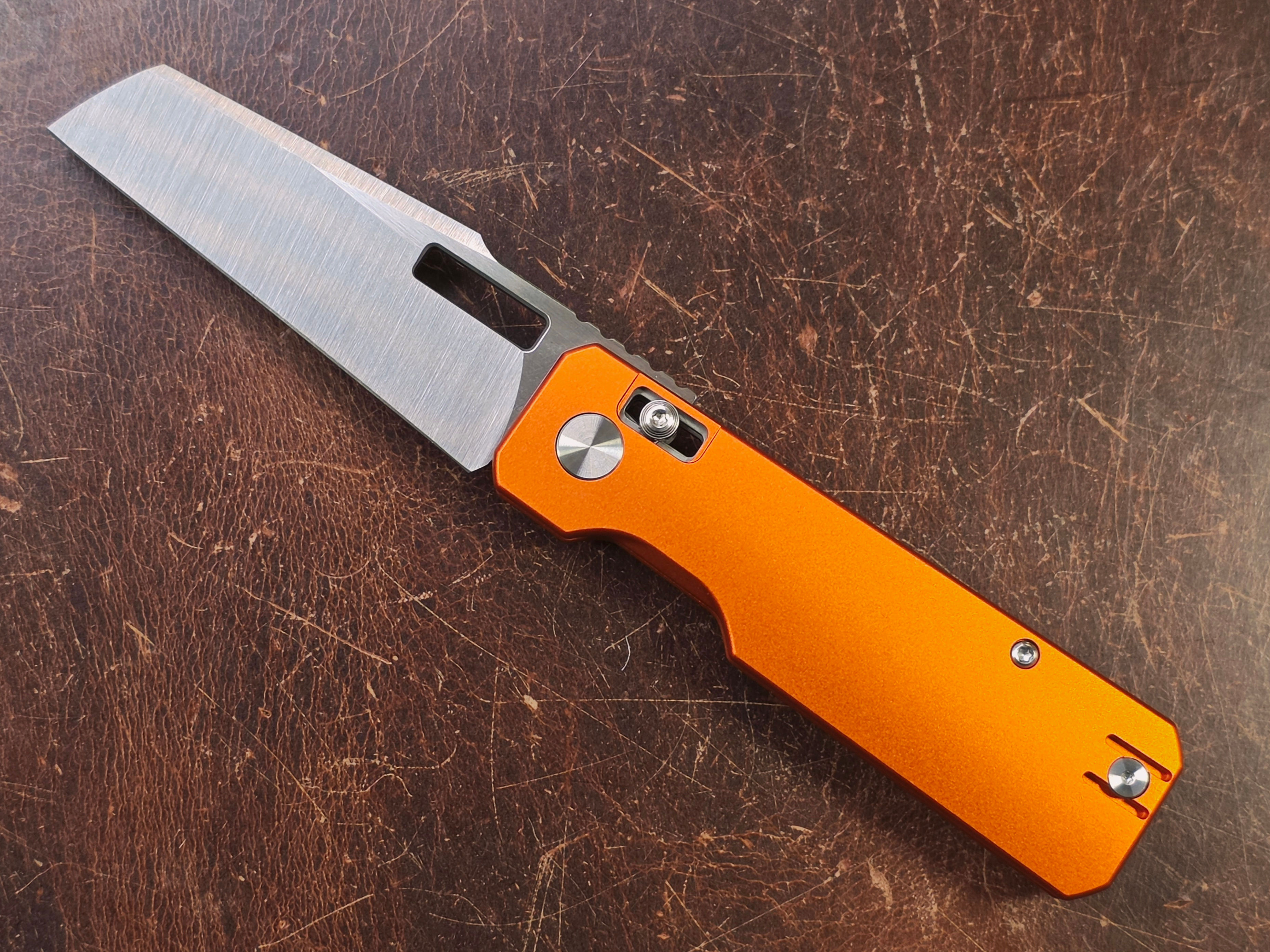Vero Engineering - Aura - Orange/Satin Belt Finish ANO Skull Clip
