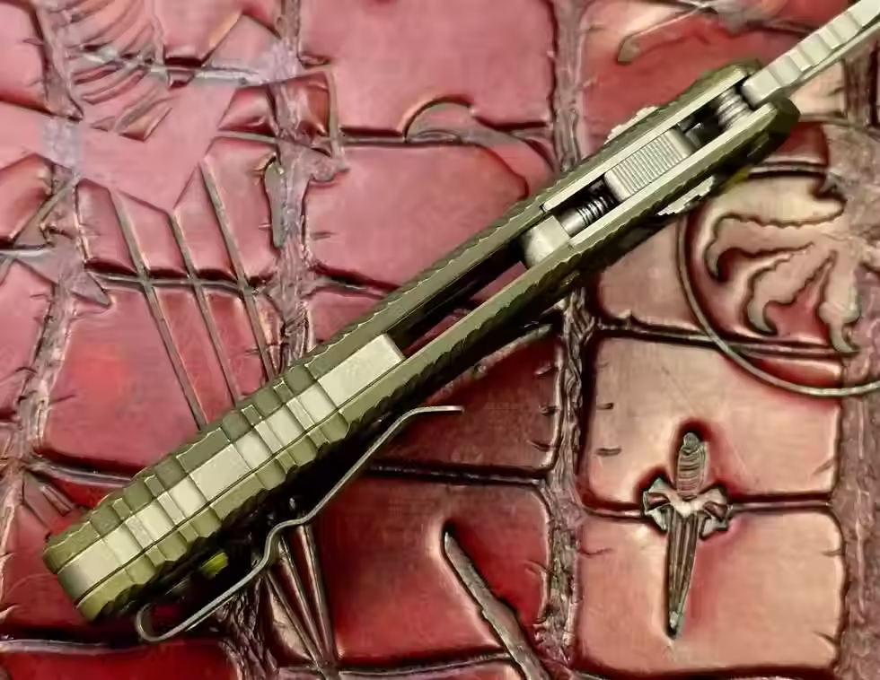Thumbnail: Microtech Knives MSI RAM LOK Distressed Grenade Green Fluted Aluminum & Apocalyptic M390MK 210-10FLDGG-U25
