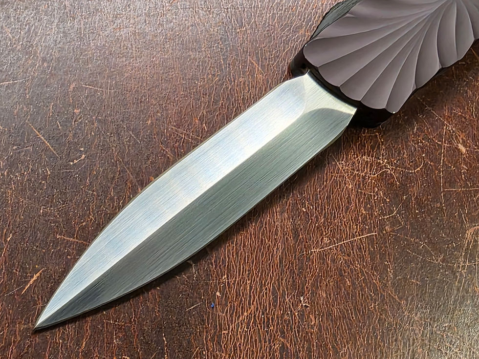 Brian Tighe Twist OTF Dagger RWL-34 Satin Hand Rubbed DLC Ti Handle Fat Carbon