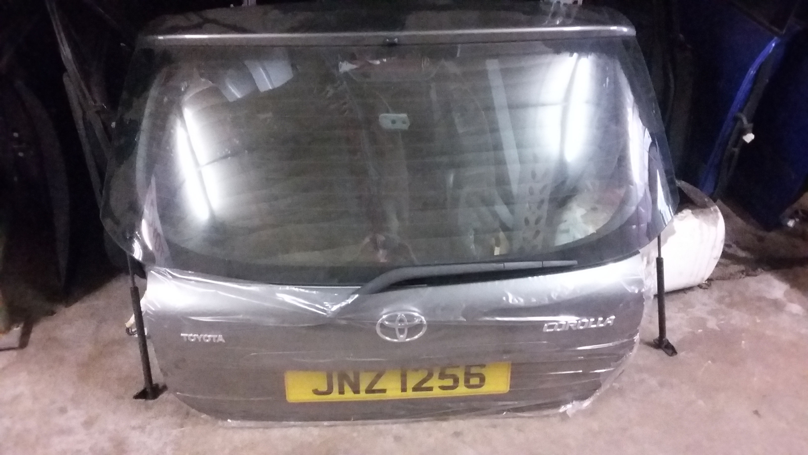 Corolla boot lid trunk hatchback 3dr grey 03-06