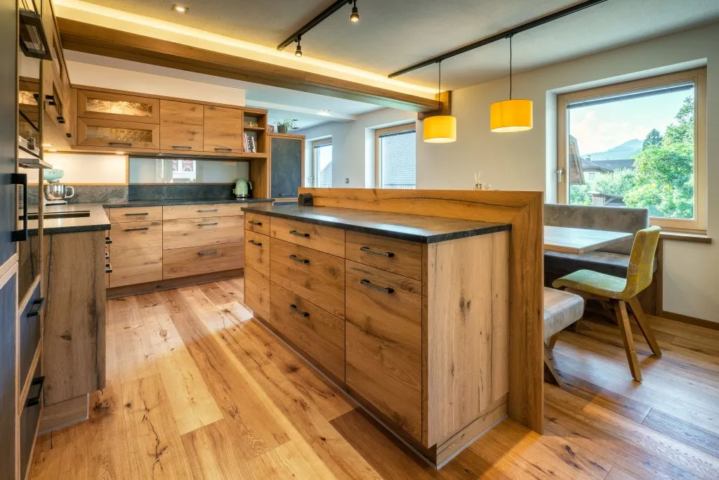 Tischlerküche aus Eiche in der Region Weiz