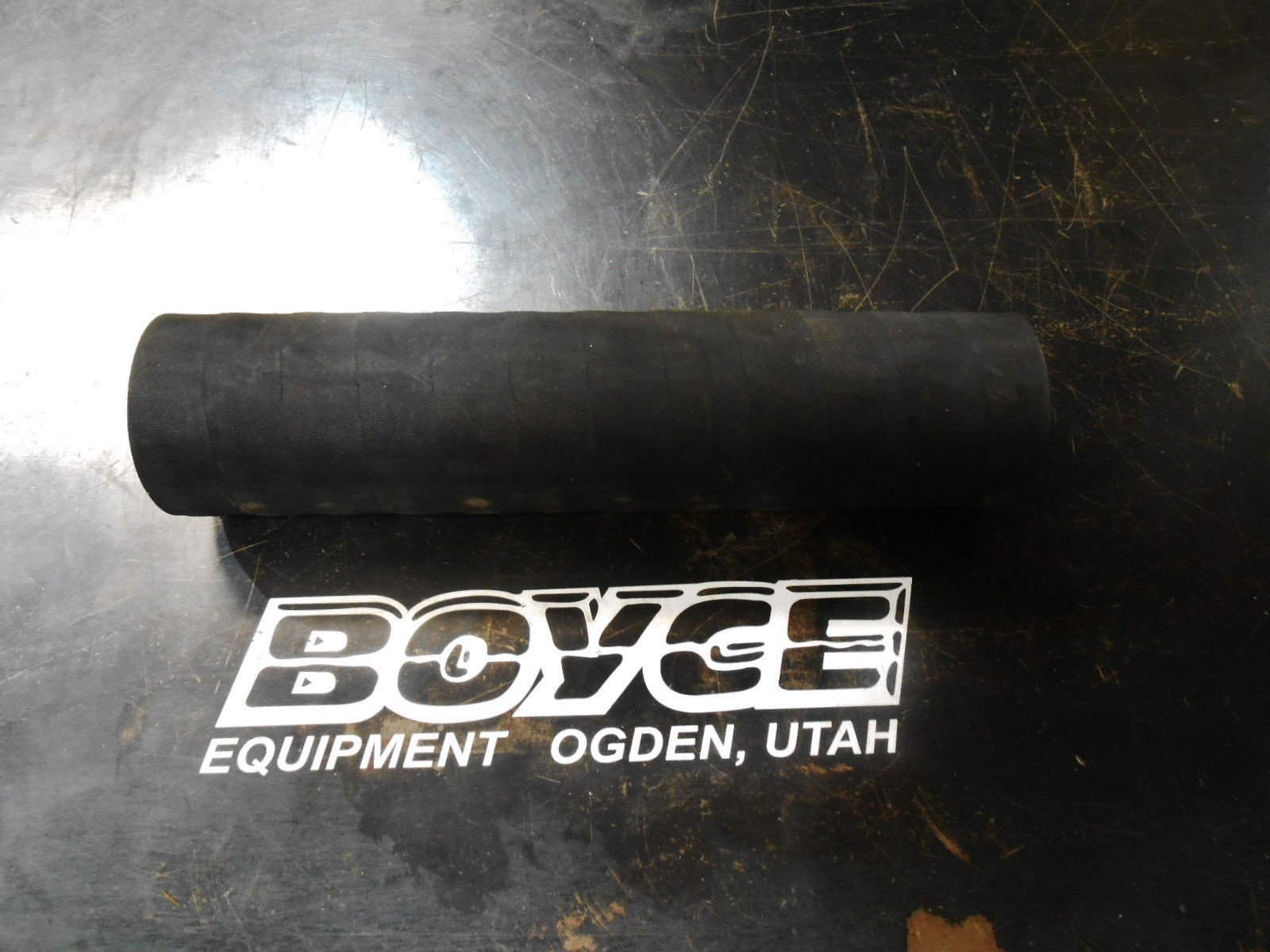 800 Series 5 Ton Cummins Upper Radiator Hose (11664467)