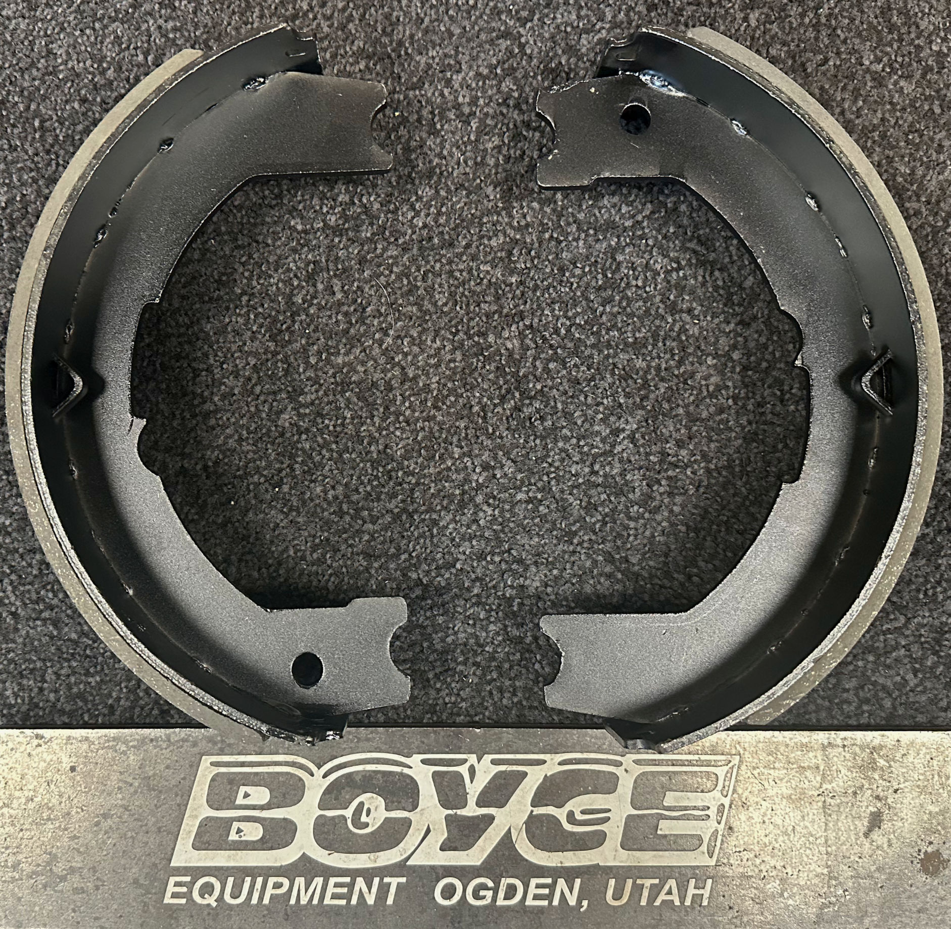 900 Series 5 Ton T1138 E-Brake Shoe Set (A13722-D-420)