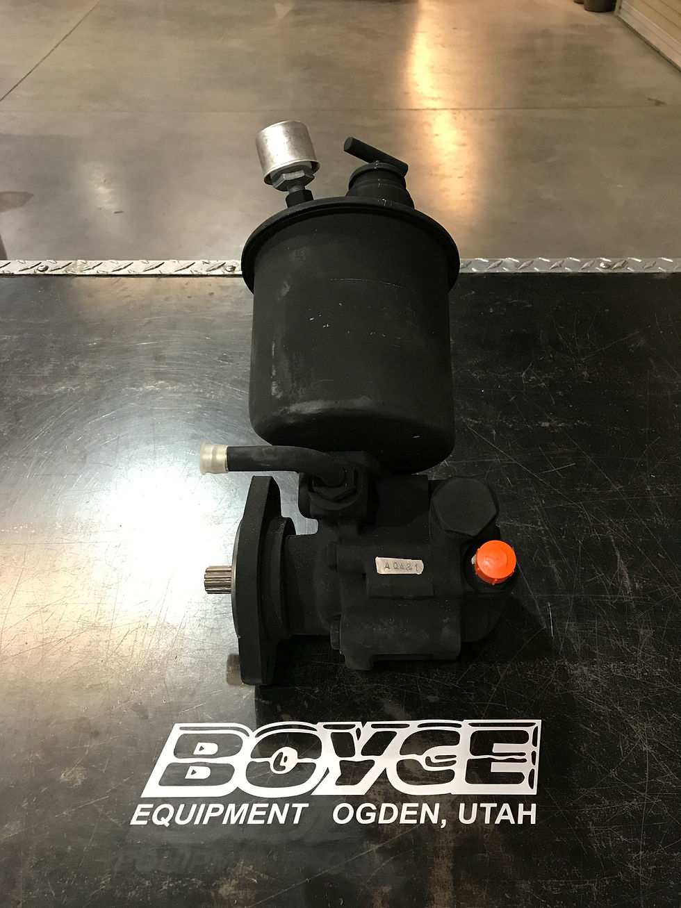 Thumbnail: 900 Series 5 Ton A2 8.3 Cummins P/S Pump (12363402)