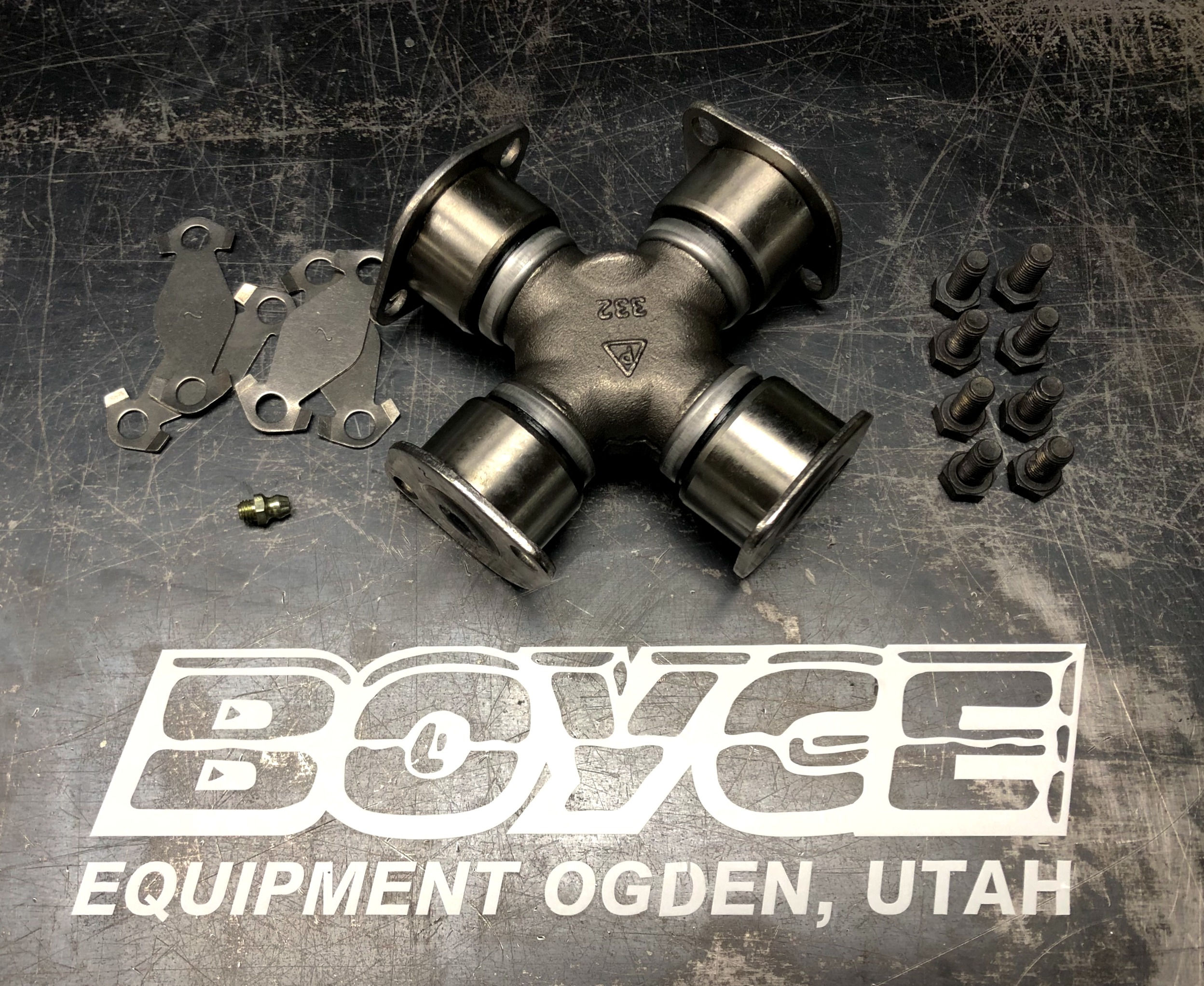 M35 2.5 Ton Transfer Case to Rear Axle U-Joint (7521960)