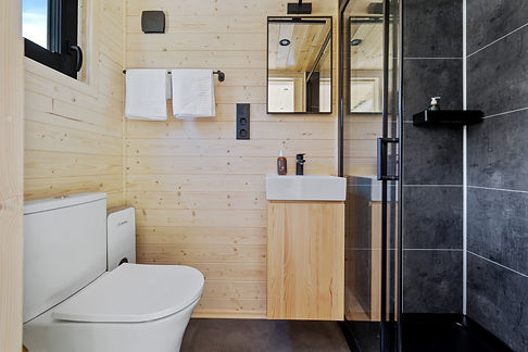 Bad mit Dusche, Bathroom with shower